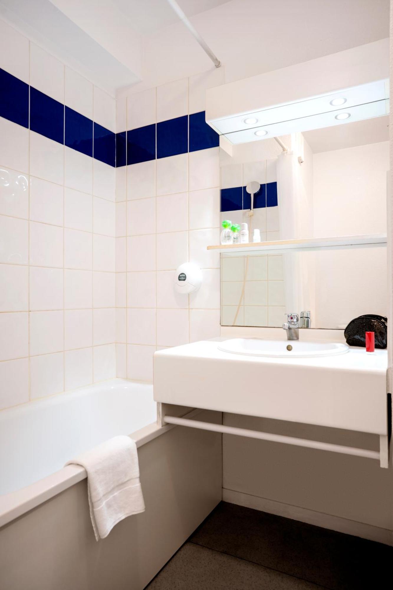 Sejours & Affaires Annecy Le Pont Neuf Lejlighedshotel Cran-Gévrier Eksteriør billede