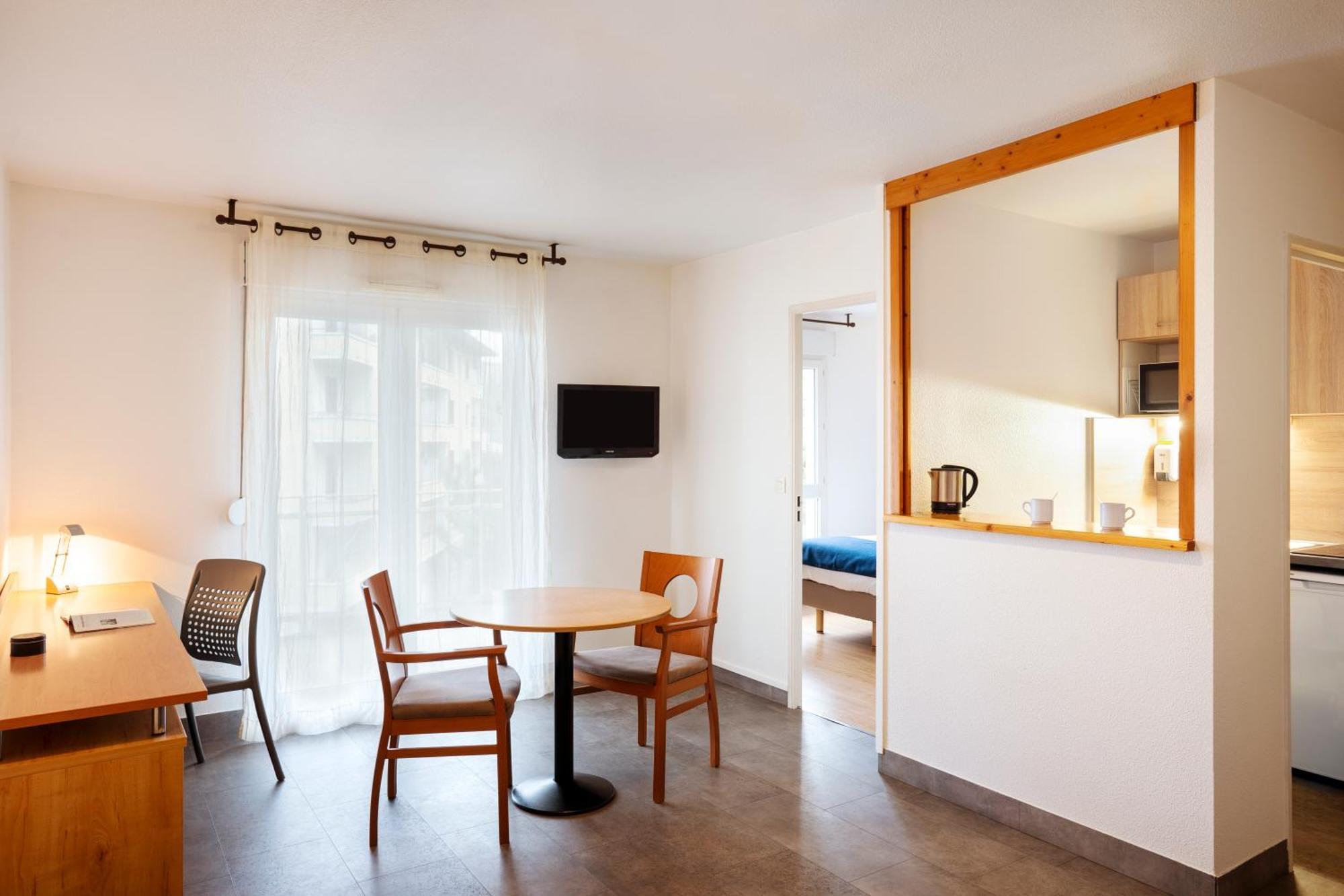 Sejours & Affaires Annecy Le Pont Neuf Lejlighedshotel Cran-Gévrier Eksteriør billede