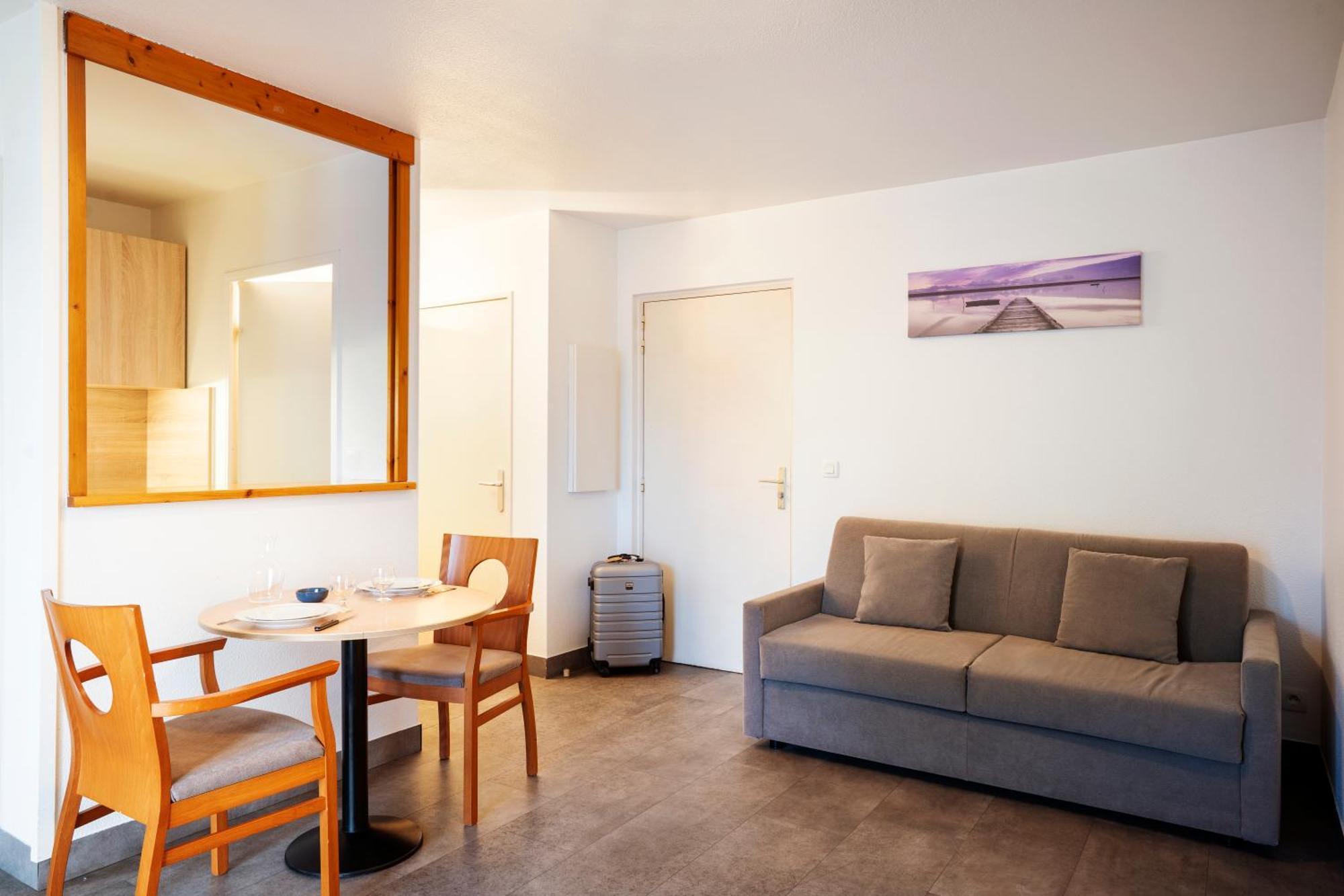 Sejours & Affaires Annecy Le Pont Neuf Lejlighedshotel Cran-Gévrier Eksteriør billede